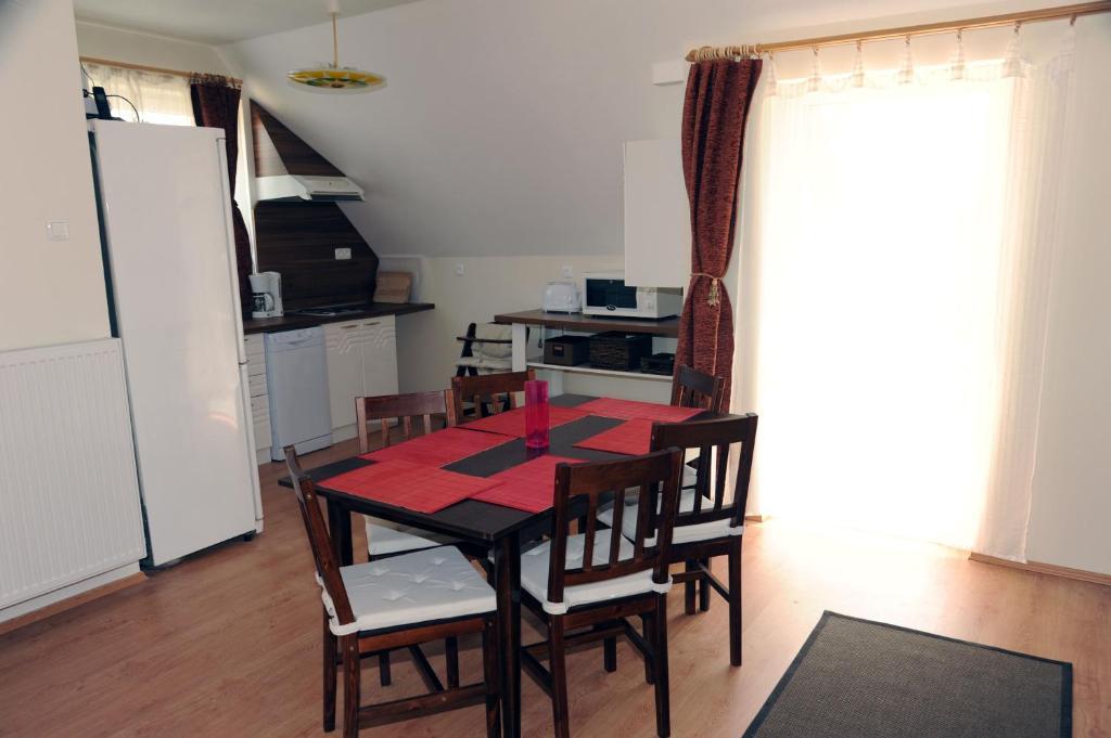 Arany Szolo Wellness Apartmanhaz Heviz Room photo