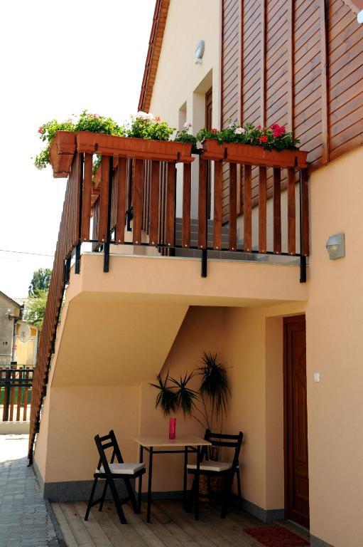 Arany Szolo Wellness Apartmanhaz Heviz Room photo