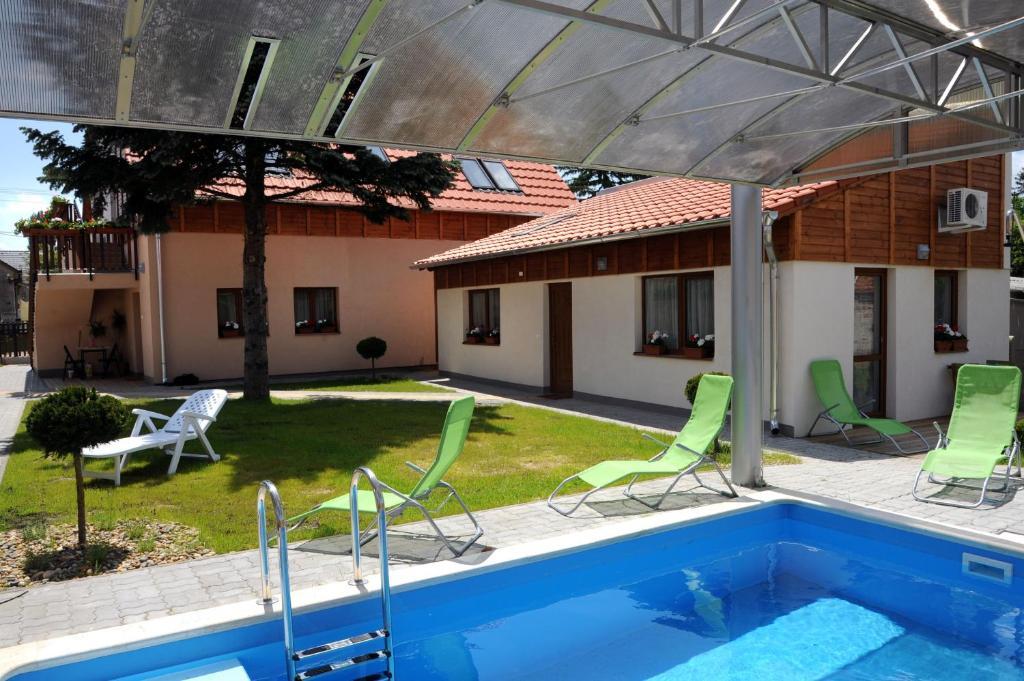 Arany Szolo Wellness Apartmanhaz Heviz Exterior photo