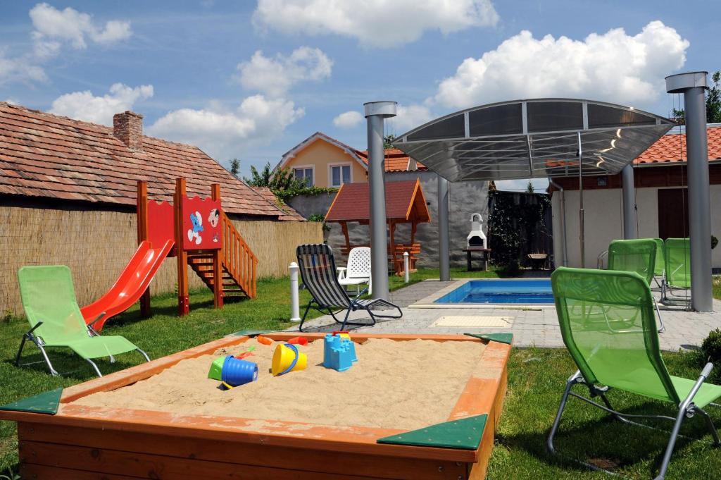 Arany Szolo Wellness Apartmanhaz Heviz Exterior photo